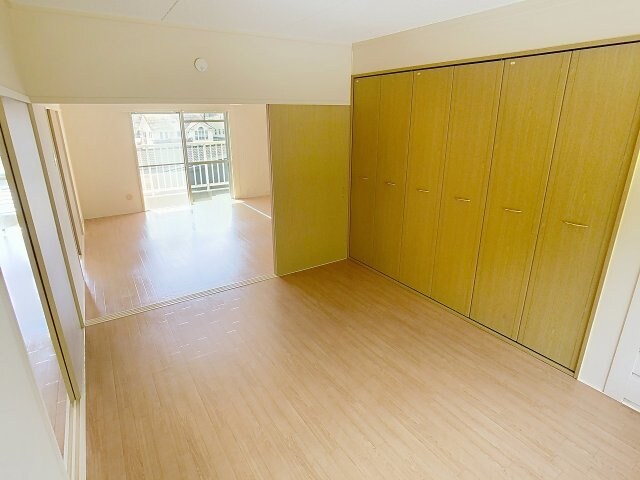 物件内観写真12　(現況が相違する場合は現況を優先致します。（2025年9月撮影)