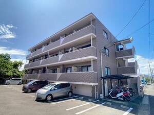 ロイヤルハイツ外観写真