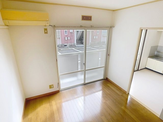 物件内観写真2　(2025年10月撮影)