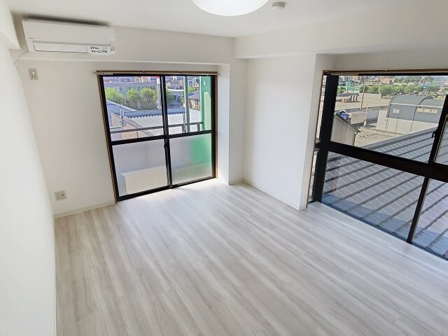 物件内観写真4　(2025年10月撮影※現況を優先します。)