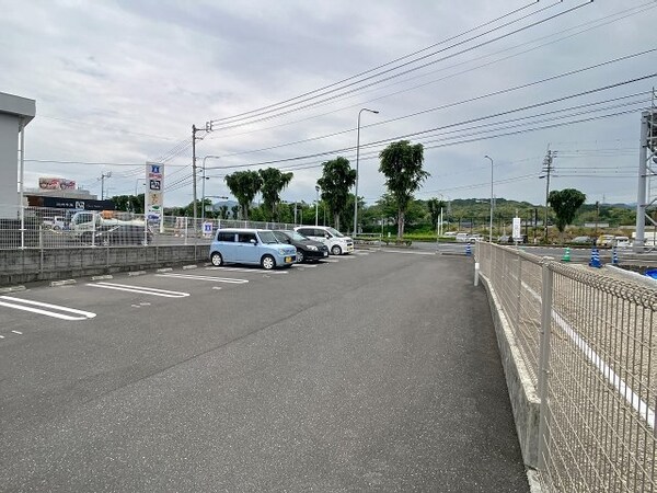 駐車場(2025年5月撮影)
