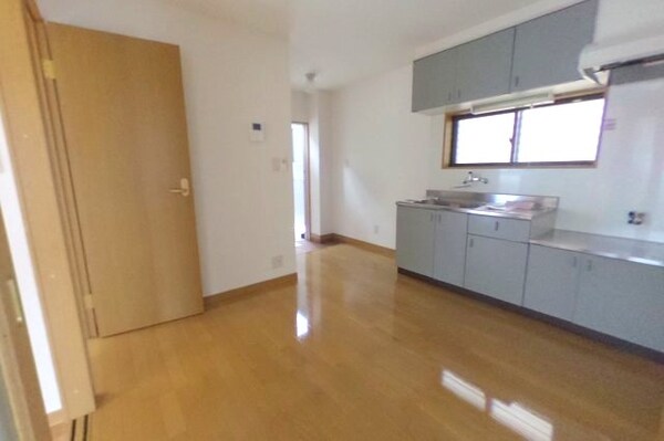 居室(2019年11月撮影※現況を優先致します。)