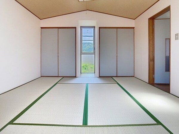 和室(2025年6月撮影※現況を優先致します。)