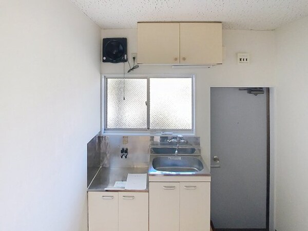 キッチン(2025年3月撮影※現況を優先致します。)