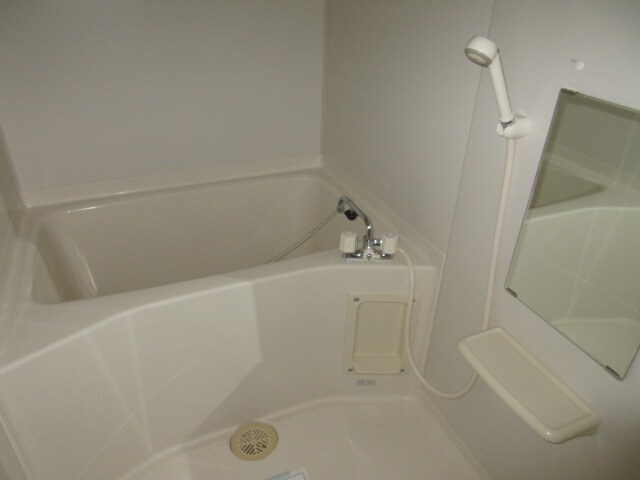 物件内観写真7　(2階別室の参考写真です。現況を優先します。（205）)