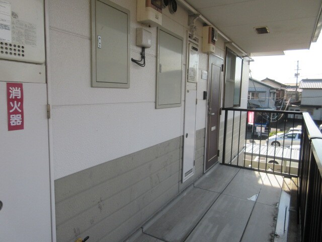 物件外観写真3　(2階別室の参考写真です。現況を優先します。（205）)