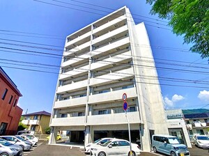 レ・メニュアール薊野外観写真