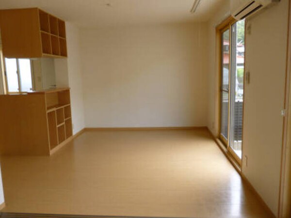 居室(101 LDK)