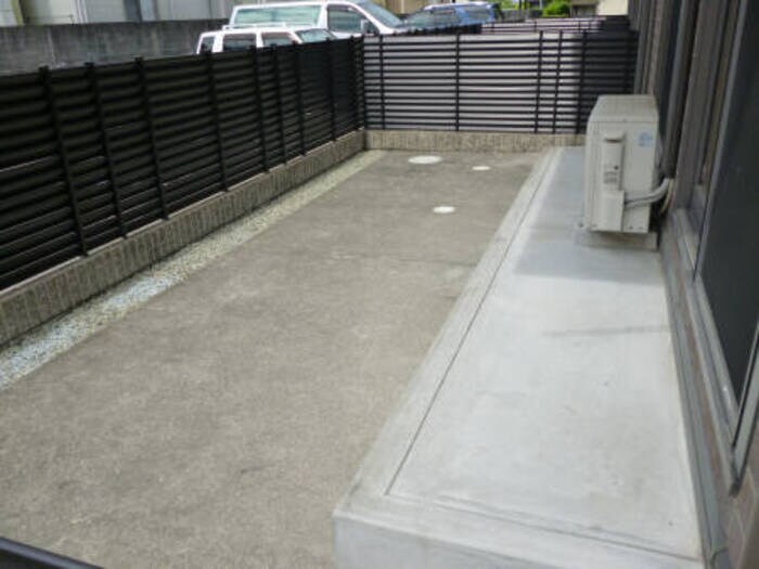 物件内観写真5　(101 専用庭)