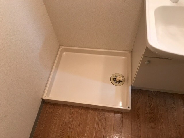 物件内観写真13　(室内洗濯機置場)