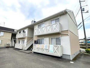 東代ハイツ B棟外観写真