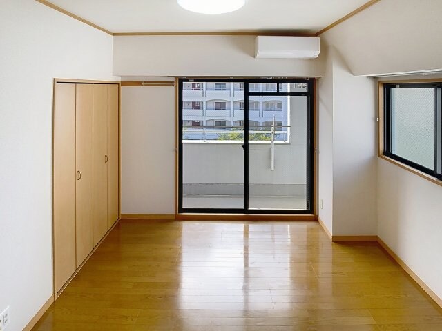 物件内観写真3　(2025年10月撮影※現況を優先します。)