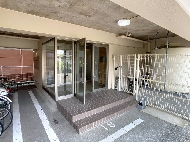 物件外観写真2　(2025年7月撮影)