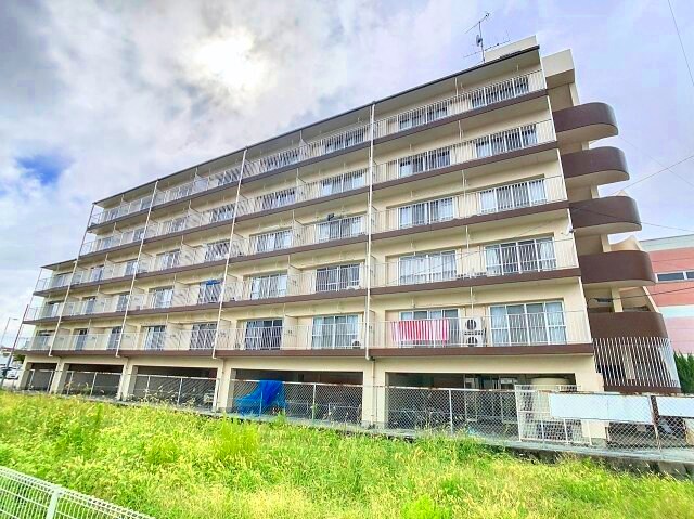 物件外観写真1　(2024年8月撮影)