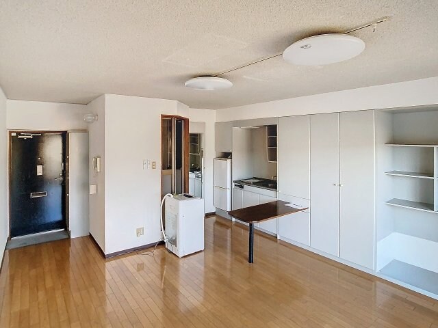 物件内観写真2　(2024年11月撮影)