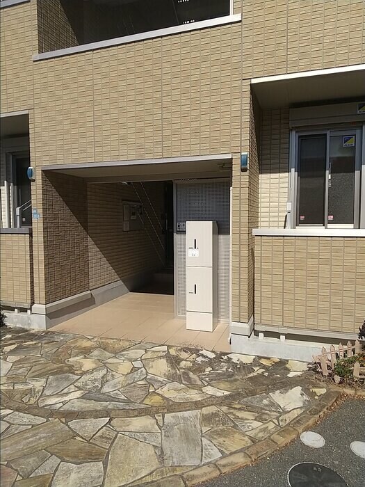 物件内観写真2　(宅配ボックス)