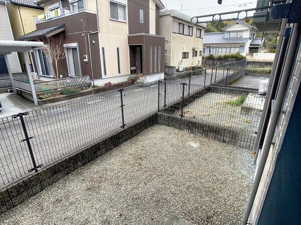 庭(2025年3月撮影※現況を優先致します。)