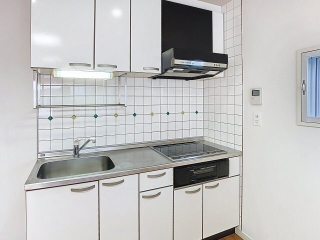 物件内観写真6　(現況が相違する場合は現況を優先致します。2025年10月撮影)