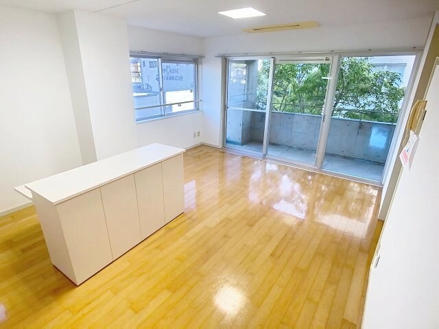 物件内観写真2　(2025年10月撮影)