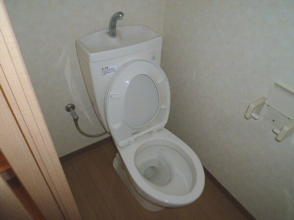 トイレ(2階別室の参考写真です。現況を優先します。（201）)