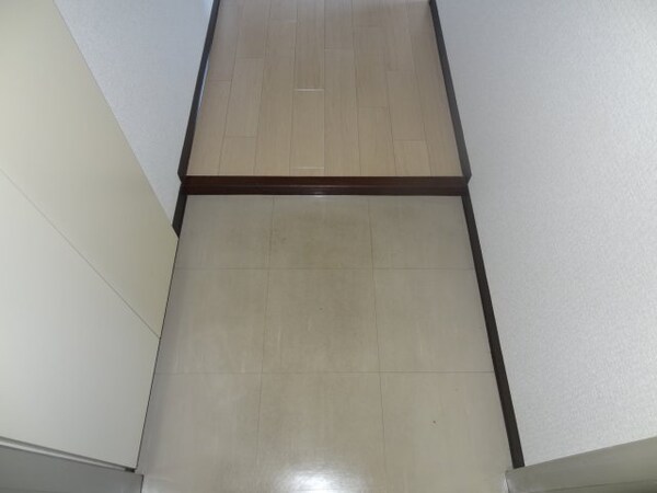 玄関(5階別室の参考写真です。現況を優先します。（505）)