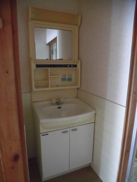 物件内観写真13　(現況が相違する場合は現況を優先致します。)