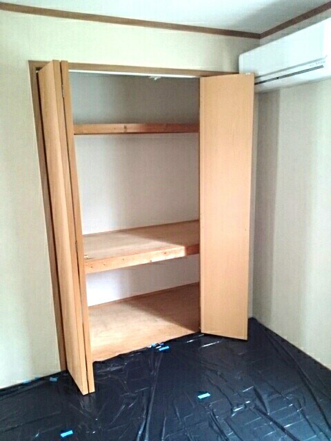 物件内観写真10　(収納)
