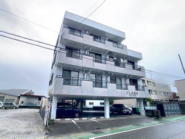 外観(2025年5月撮影)