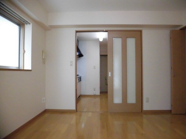 物件内観写真3　(現況が相違する場合は現況を優先致します。)