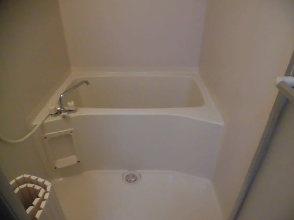 浴室(現況が相違する場合は現況を優先致します。)