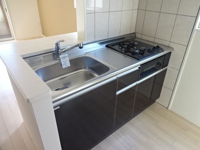 物件内観写真3　(キッチン)