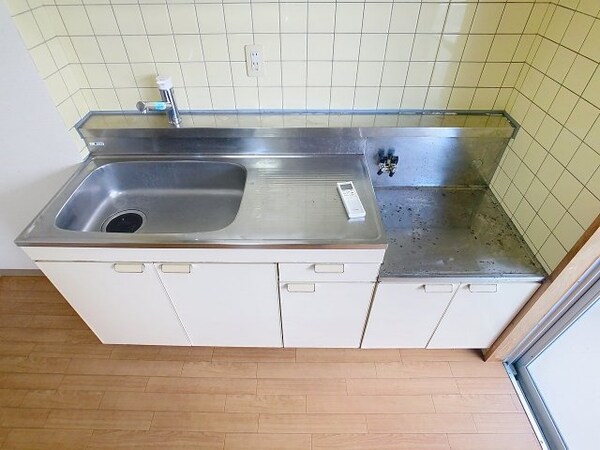 キッチン(2025年5月撮影※現況を優先致します。)