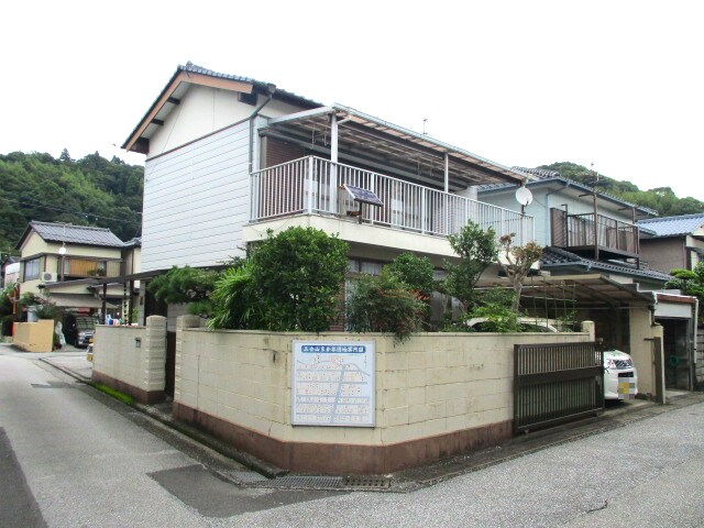 物件外観写真1　(2019年7月撮影)