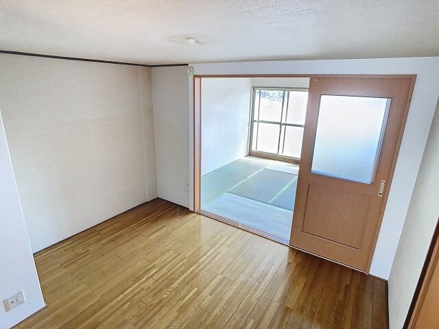 物件内観写真2　(2025年3月撮影)