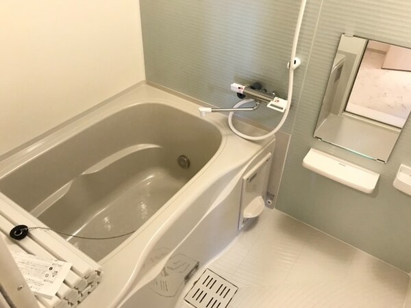 浴室(バス／シャワールーム等)