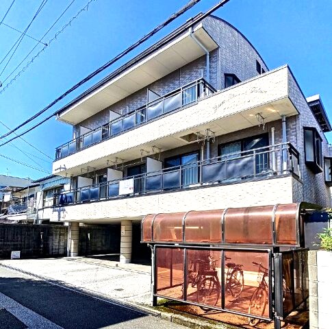 物件外観写真1　(2022年9月撮影)