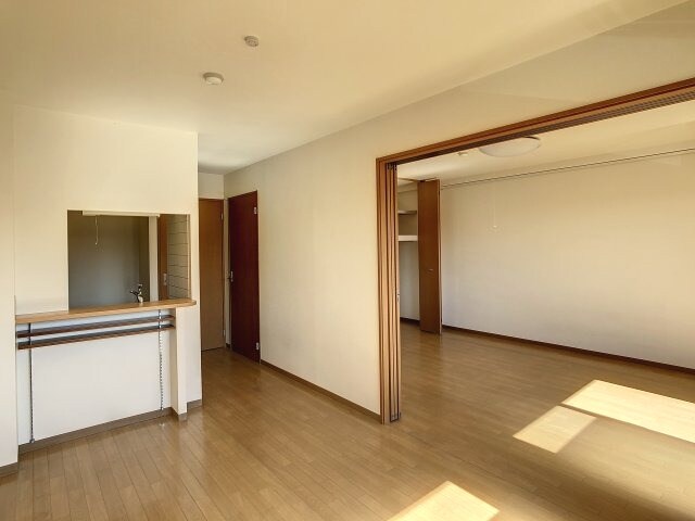 物件内観写真7　(2階別室の参考写真です。現況を優先します。（205）)