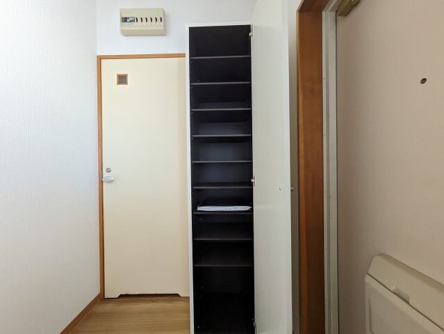 物件内観写真8　(2025年10月撮影※現況を優先します。)