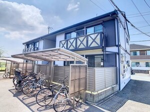 クレセントガーデン A棟外観写真
