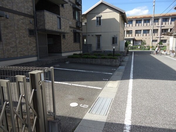 駐車場(駐車場)