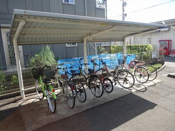 建物設備(駐輪場)