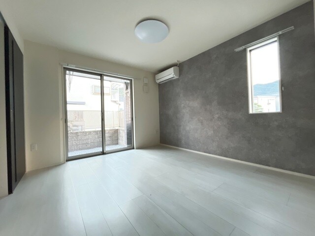 物件内観写真8　(リビング)