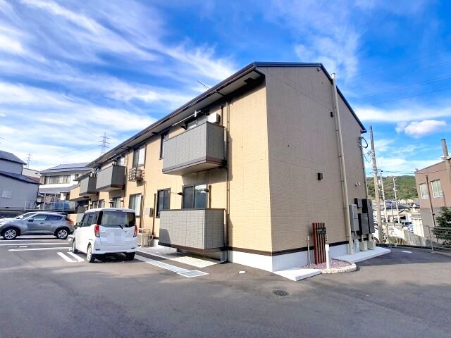 物件外観写真1　(2025年11月撮影)