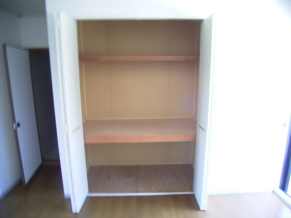 収納(2009年6月撮影)