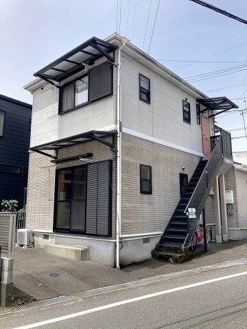 物件外観写真1　(2025年5月撮影)