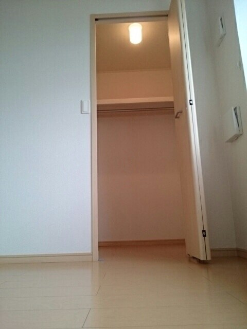 物件内観写真8　(収納)
