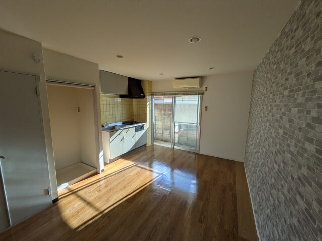 物件内観写真15　(2025.11撮影・現況が相違する場合は現況を優先致します。)