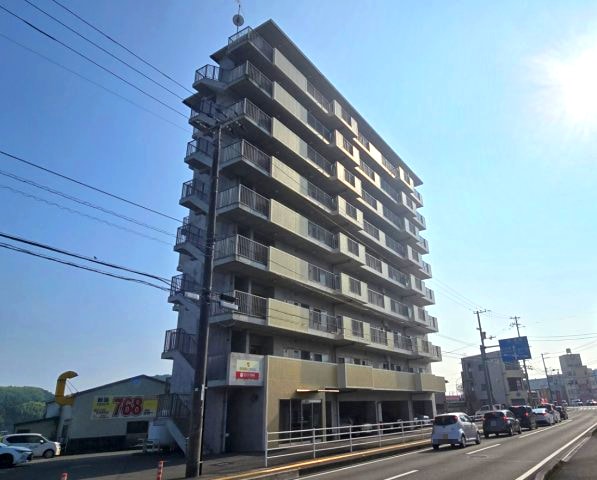 物件外観写真1　(2025年7月撮影)