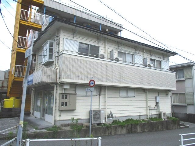 物件外観写真1　(現況が相違する場合は現況を優先致します。)