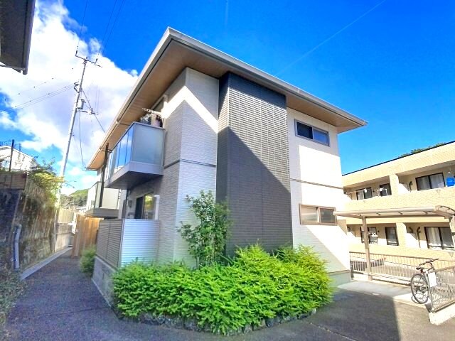 物件外観写真1　(2025年11月撮影)